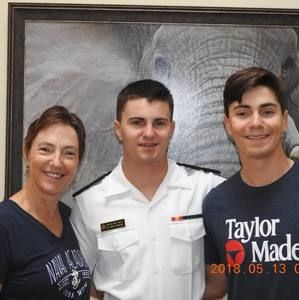 Meet your Posher, Annette